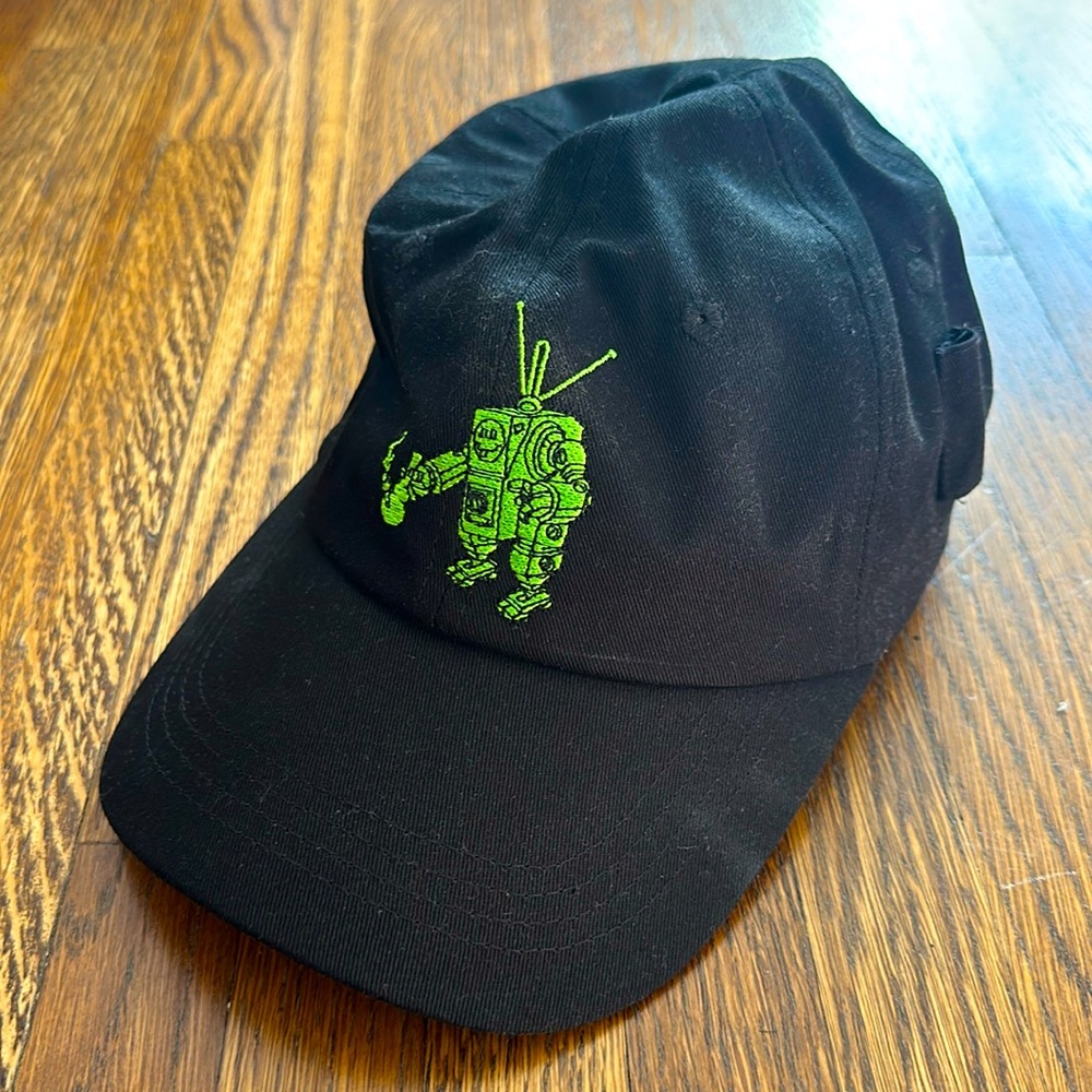 Men’s Black Cotton Baseball Cap with logo and Joint/Cigarette holder